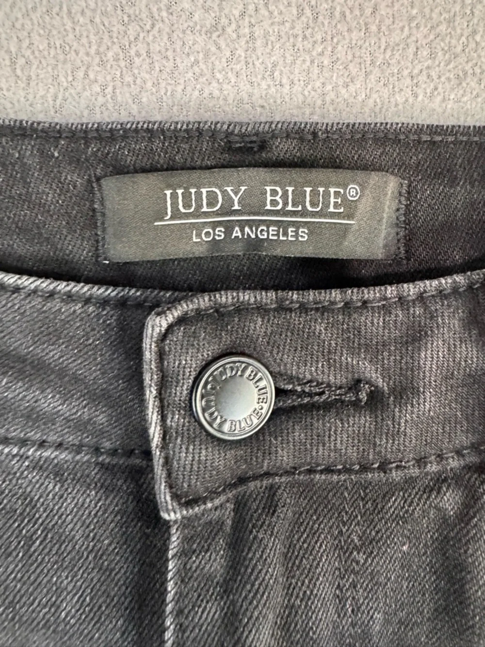 Judy Blue Charcoal Black Denim Distressed 90’s Straight Jeans, size 29 - Picture 4 of 16